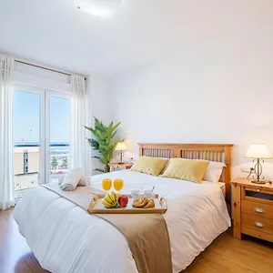 https://soho-sea-views-parking.hotelsinnerja.org
